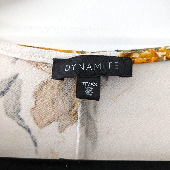 Dynamite Floral T-Shirt Blouse - Size XS - Picture 4 of 5